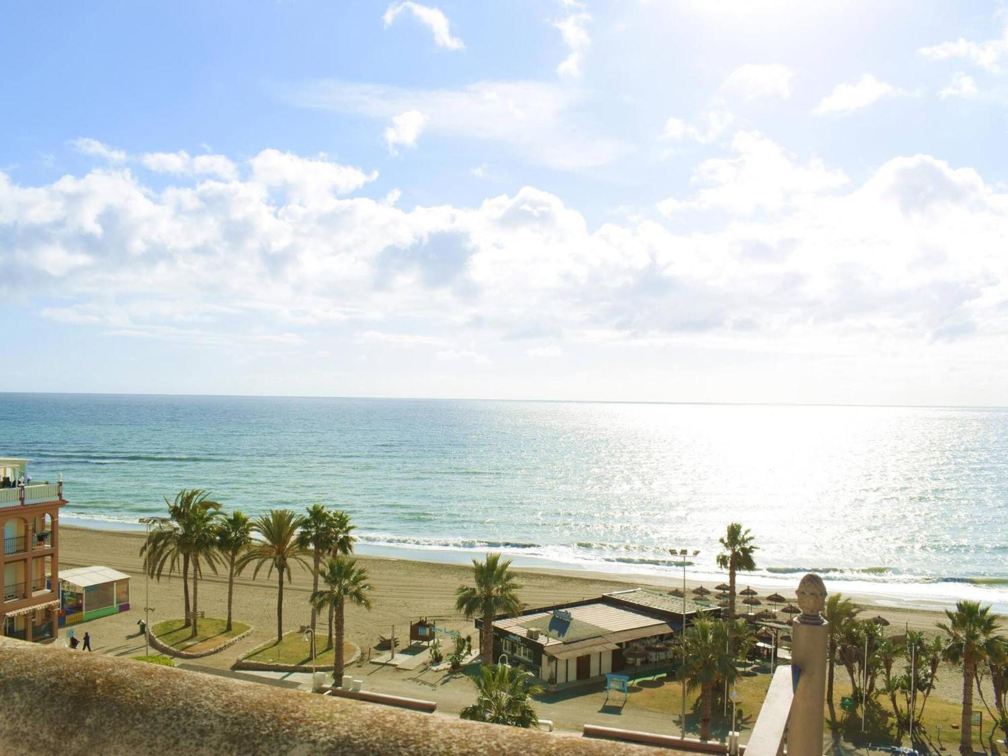 Magnifico Atico Frente Al Mar En Ricon De La Victoria Apartment Rincón de la Victoria Exterior photo